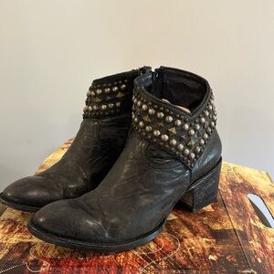 Old Gringo Bootie with metal detailing